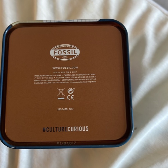 Black Fossil Watch - Picture 2 of 4